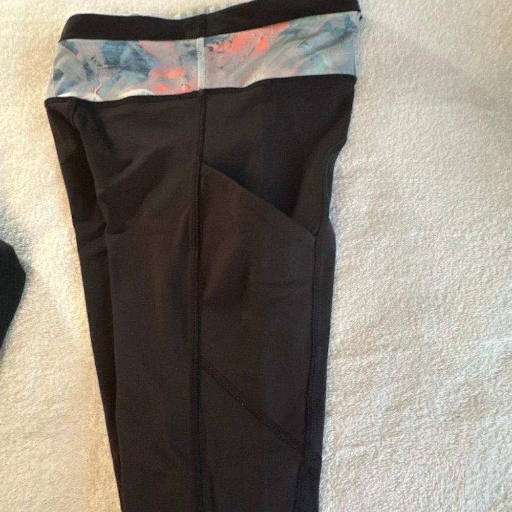 Lululemon Black Leggings with Colorful Waist Line Size 2 - Picture 4 of 7